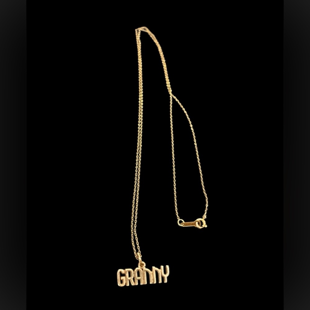 Vintage 10K yellow gold Granny pendant with necklace